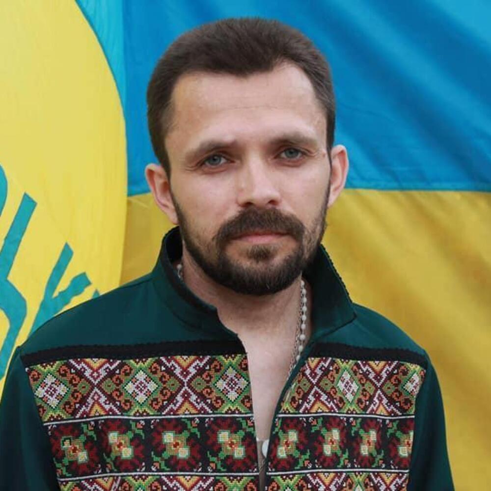 Артем Мирошниченко