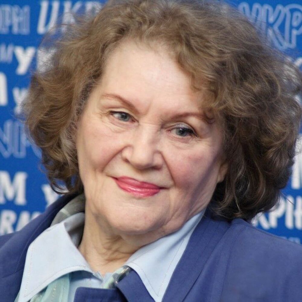 Костенко Ліна Василівна