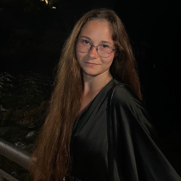 Алина Богомолова