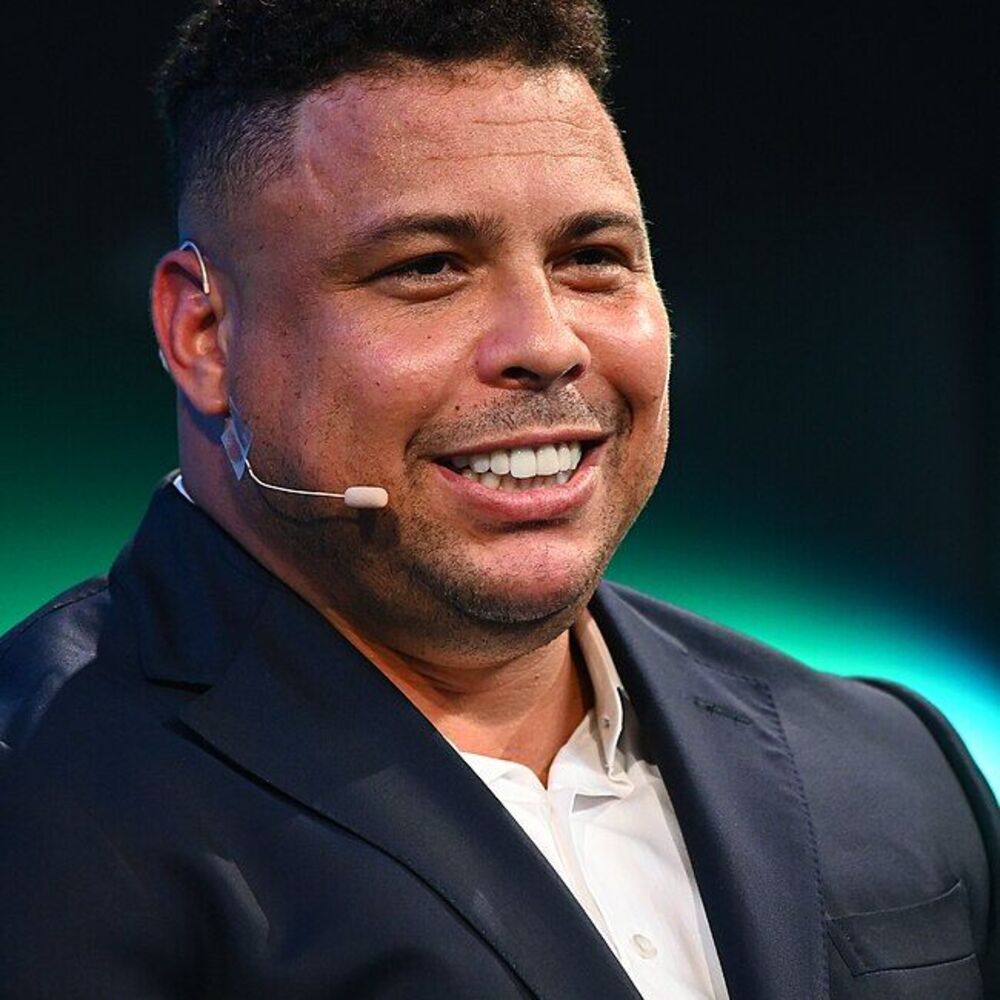 Роналду Луїс Назаріу ді Ліма (Ronaldo Luís Nazário de Lima)
