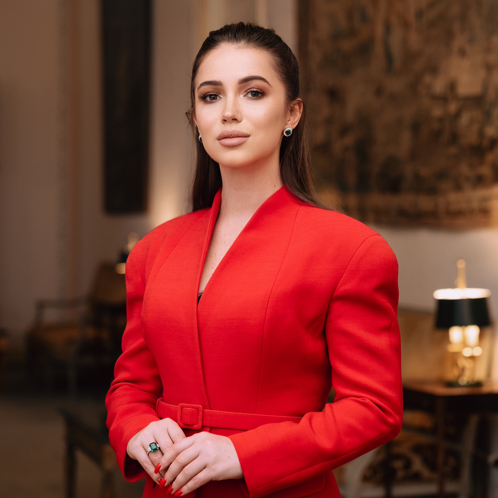 Досьє: Эльвира Патерсон - Бизнес-вумен, футуролог, общественный деятель | StopCor